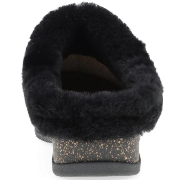 new Dansko Magda Leather and Sheepskin clog 252 - Picture 8 of 15